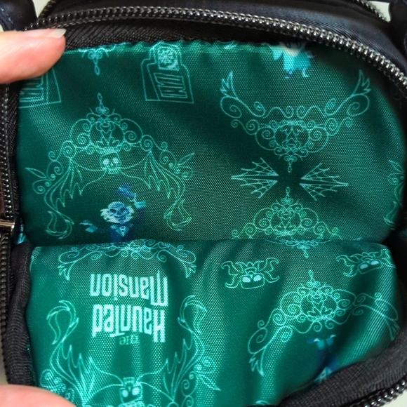 Walt Disney Parks Lug Crossbody Belt Bag Haunted Mansion - Picture 7 of 7